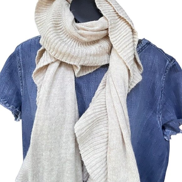 H & M Ruffle Trim Long Wool Blend Knitted Beige Scarf 18”x70” NWT Coastal Snow - Picture 4 of 11